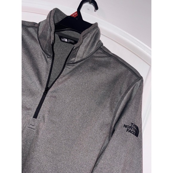 The North Face Pullover 1/4 Zip‎ Long Sleeve Athletic Gray Pullover M - Picture 1 of 5